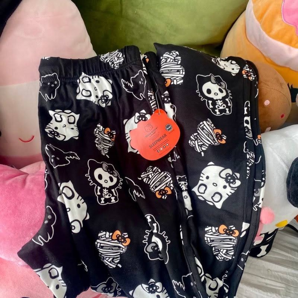 hello kitty halloween pajama 🖤🧡